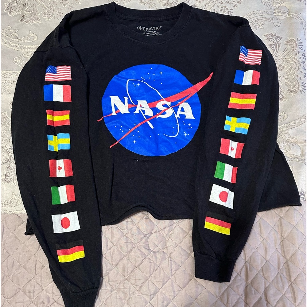 Chemistry NASA Long sleeve cropped shirt